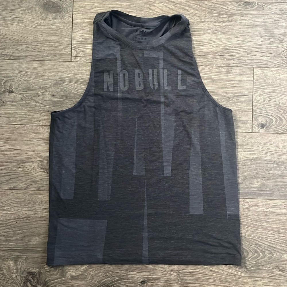 NOBULL tank top - size Small